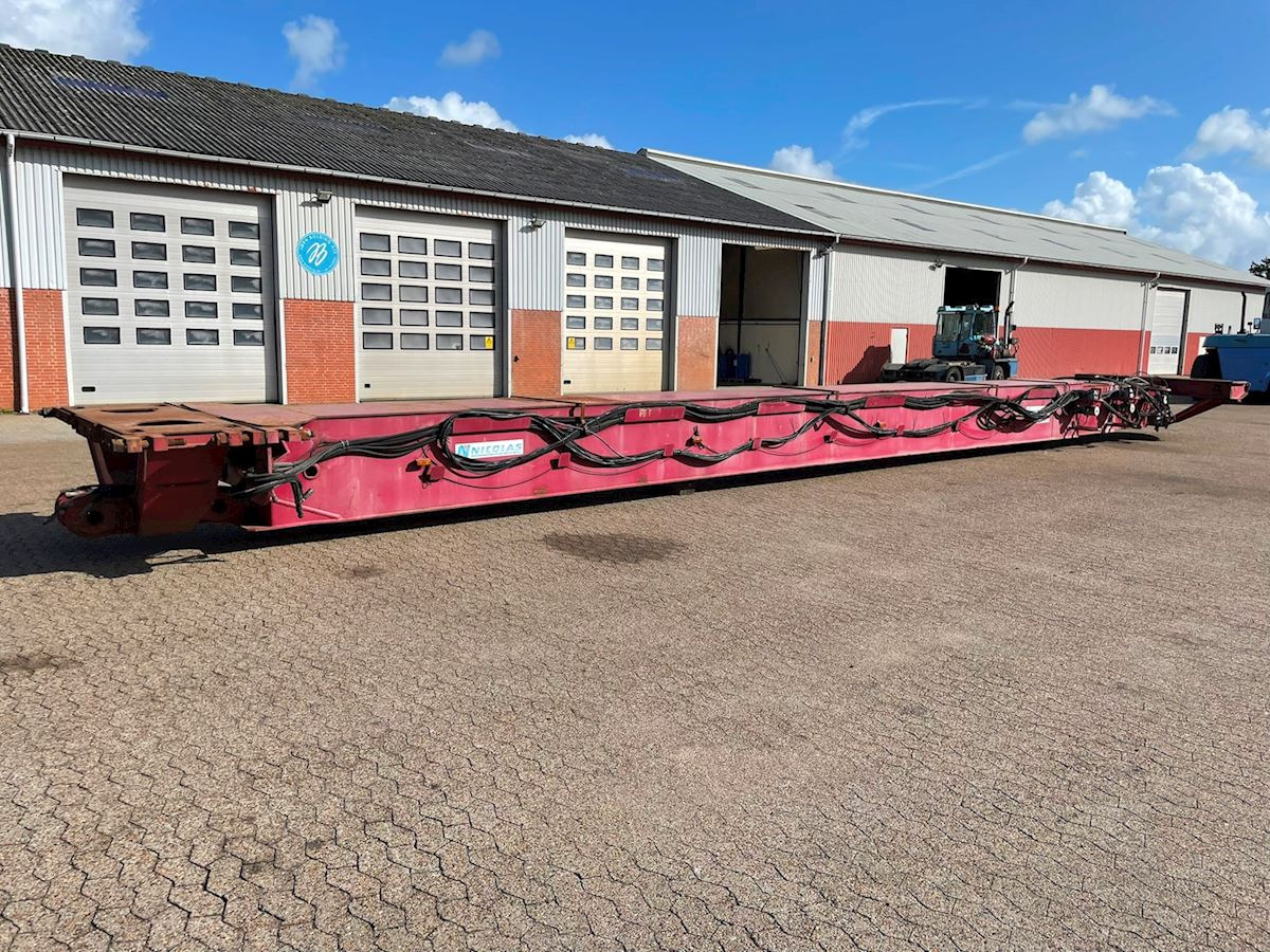 Nicolas - Low loader semi-trailer: picture 1 Nicolas - Low loader semi-trailer: picture 1