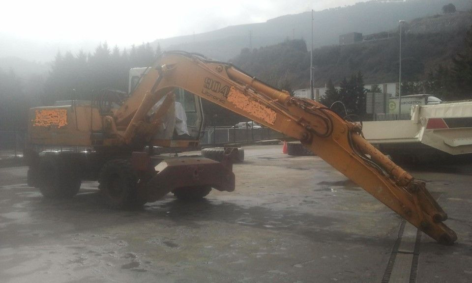 LIEBHERR A904LI S/N: 666-6005 (1998) - Wheel excavator: picture 2 LIEBHERR A904LI S/N: 666-6005 (1998) - Wheel excavator: picture 2