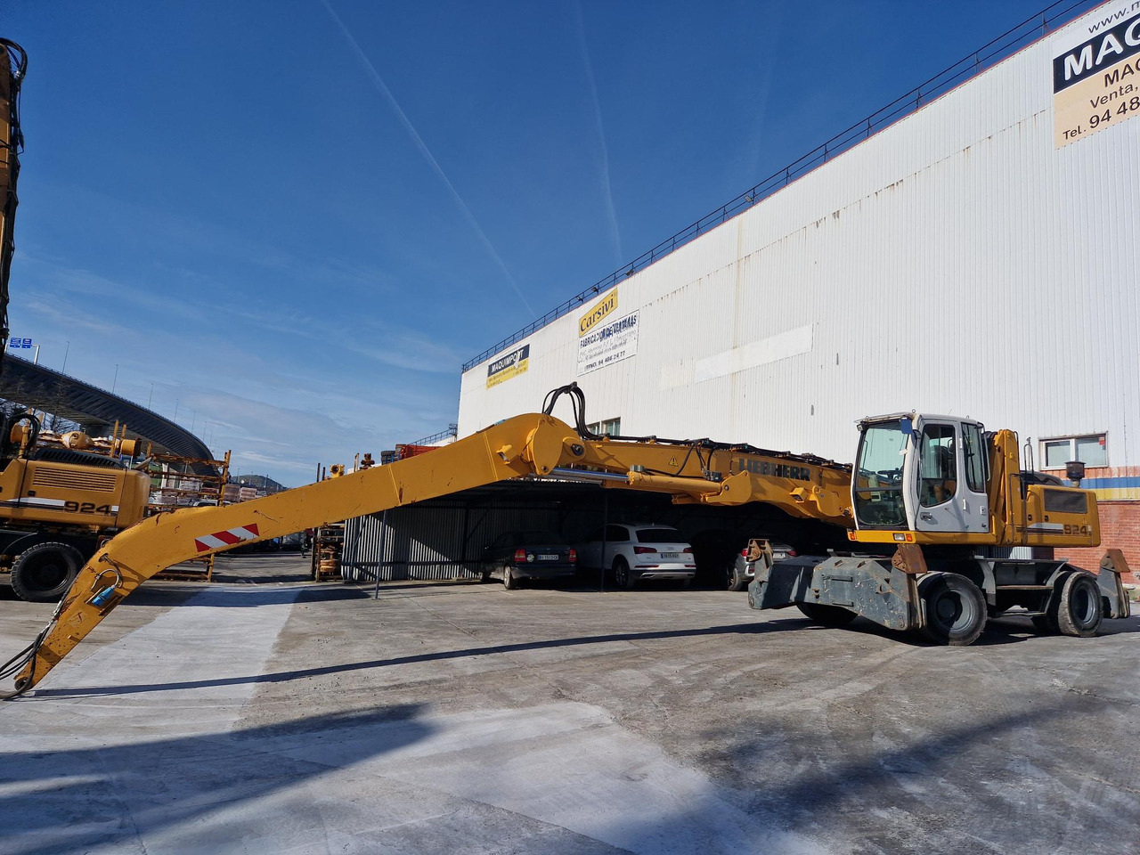 LIEBHERR A924CLI HD (2009) - Waste/ Industry handler: picture 2 LIEBHERR A924CLI HD (2009) - Waste/ Industry handler: picture 2