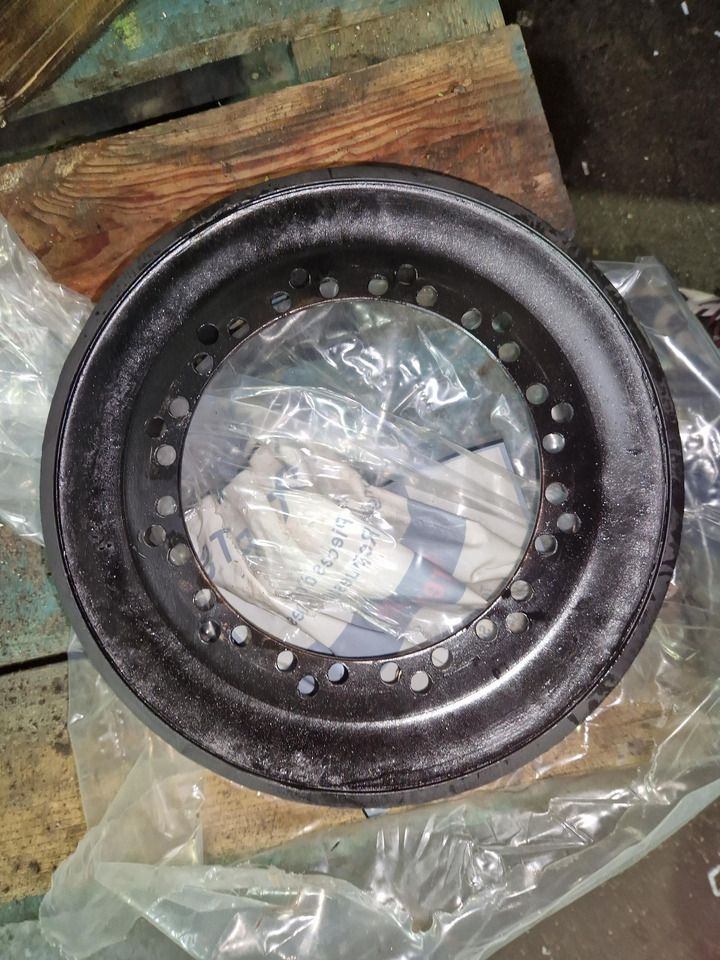 DAMPER DE GOMA TEREX TA25 - Spare parts for Articulated dumper: picture 2 DAMPER DE GOMA TEREX TA25 - Spare parts for Articulated dumper: picture 2