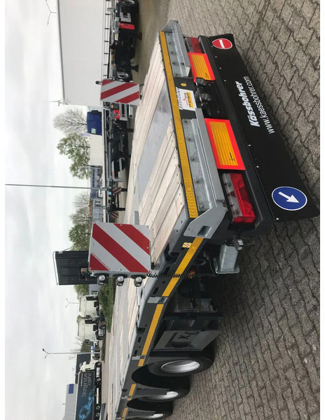 Kässbohrer SPA MR 3 / 1N - 18 / 27 Uitschuifbare MEGA oplegger met wieluitsparingen - Dropside/ Flatbed semi-trailer: picture 3 Kässbohrer SPA MR 3 / 1N - 18 / 27 Uitschuifbare MEGA oplegger met wieluitsparingen - Dropside/ Flatbed semi-trailer: picture 3