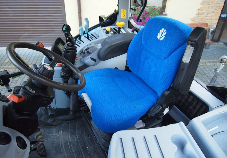 Ciągnik New Holland NH T6.140 2016 New Holland z Ładowaczem czołowym TUR leasing Ciągnik New Holland NH T6.140 2016 New Holland z Ładowaczem czołowym TUR: picture 9