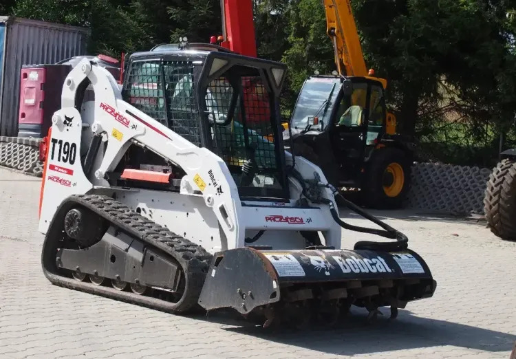 Miniładowarka Bobcat T190 2012 - Skid steer loader: picture 4 Miniładowarka Bobcat T190 2012 - Skid steer loader: picture 4
