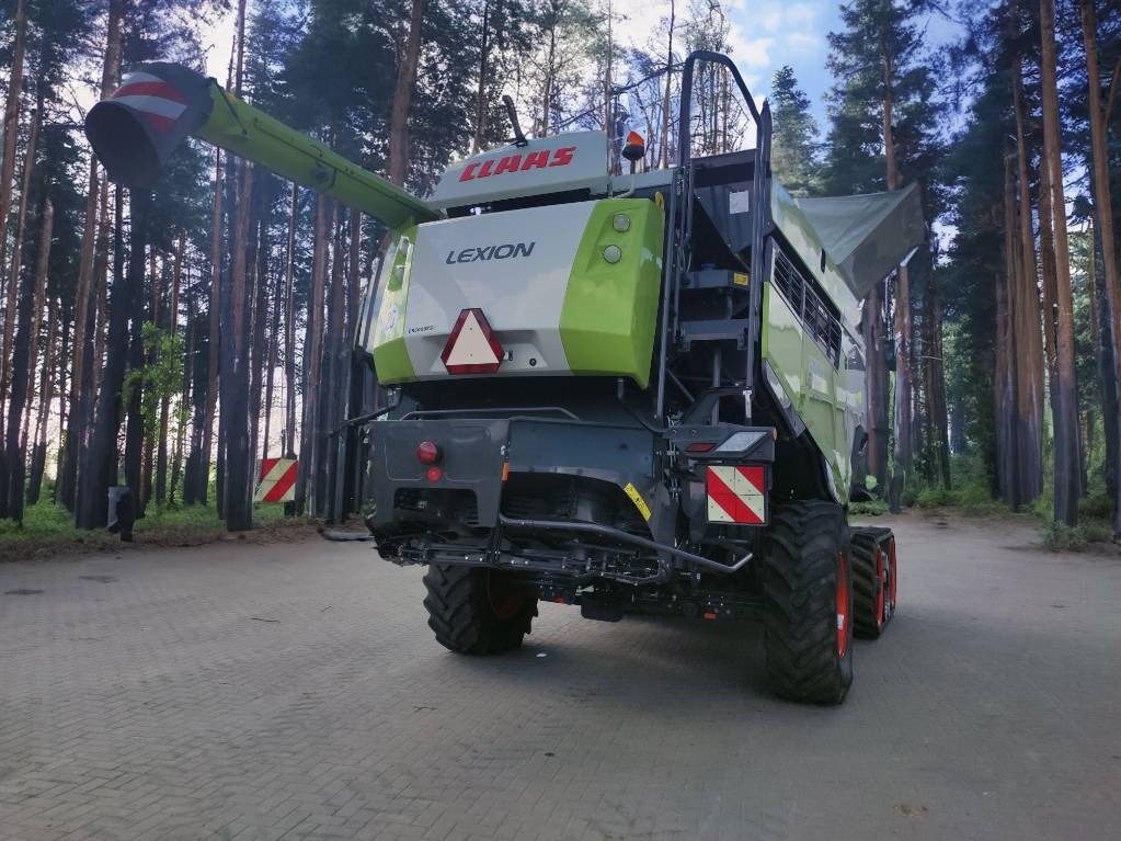 Claas Lexion 8700 TT - Combine harvester: picture 5 Claas Lexion 8700 TT - Combine harvester: picture 5