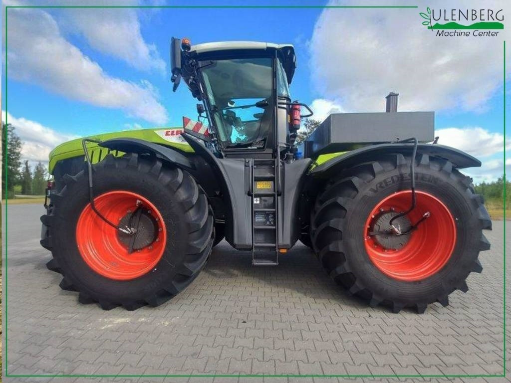 Claas XERION 5000 - Farm tractor: picture 1 Claas XERION 5000 - Farm tractor: picture 1