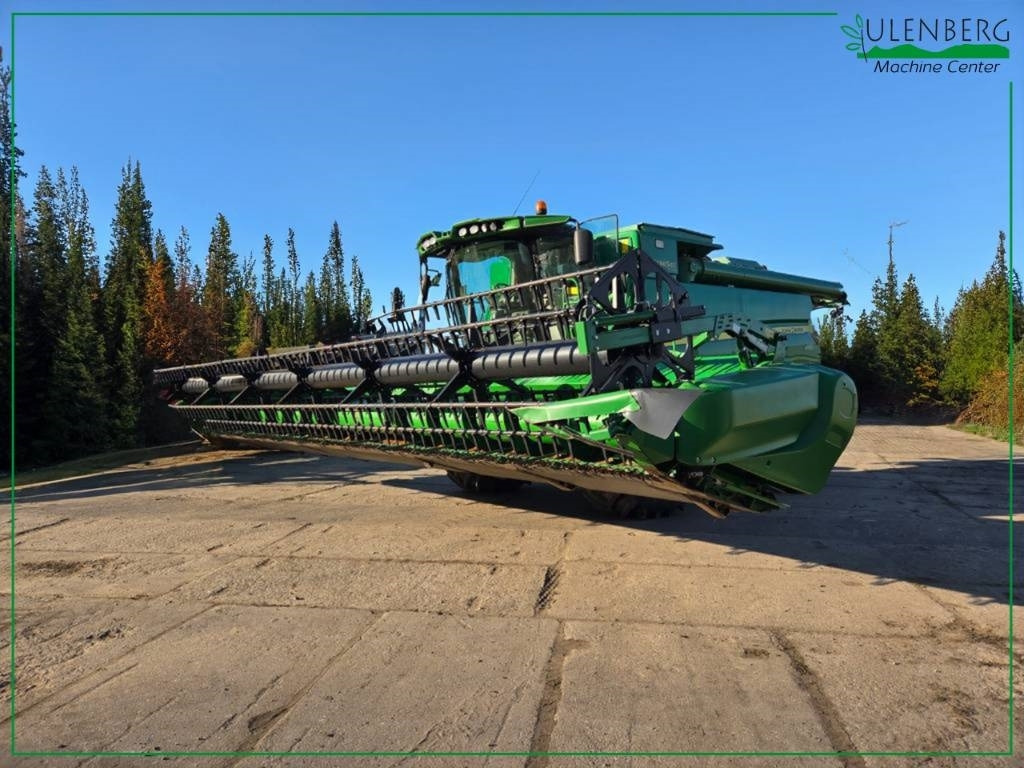 John Deere T 670 i - Combine harvester: picture 1 John Deere T 670 i - Combine harvester: picture 1