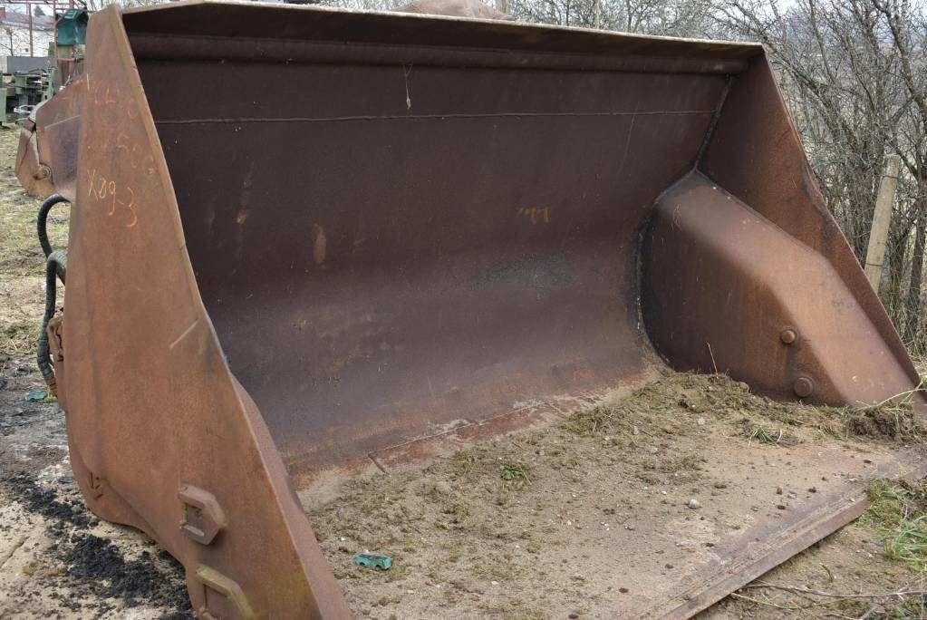Lyzki do zaladunku do ladowarki VOLVO - Bucket for Construction machinery: picture 4 Lyzki do zaladunku do ladowarki VOLVO - Bucket for Construction machinery: picture 4