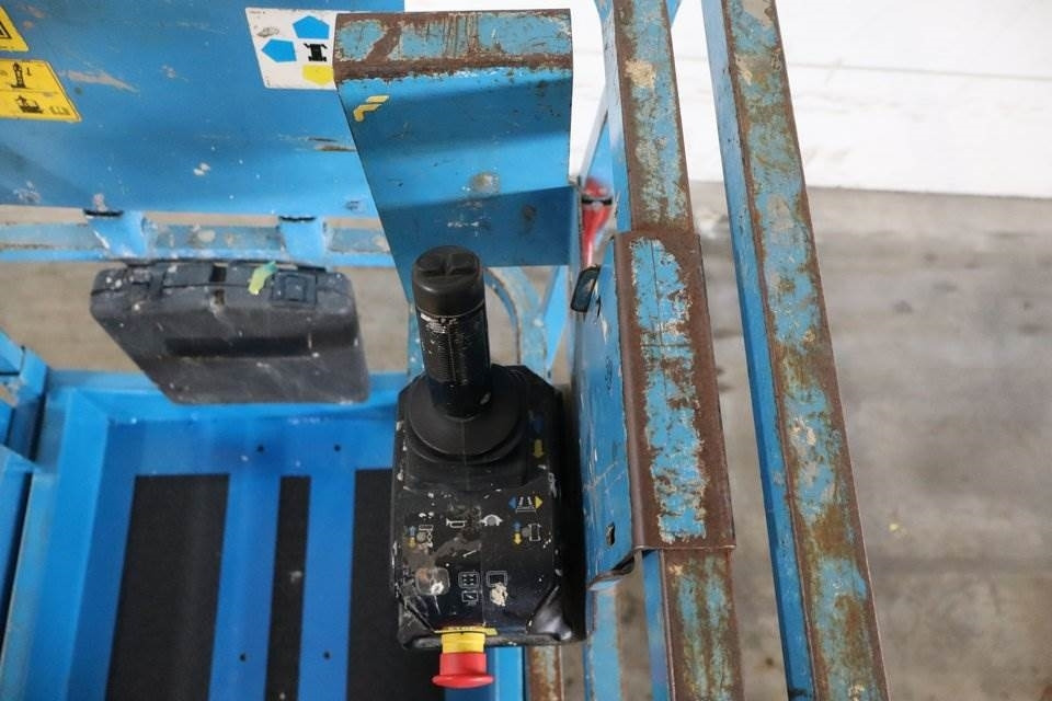 Scissor lift Genie GS2032: picture 9