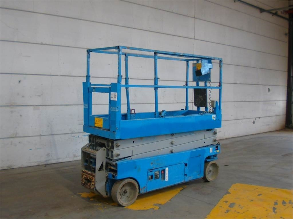 Genie GS2032 - Scissor lift: picture 2 Genie GS2032 - Scissor lift: picture 2