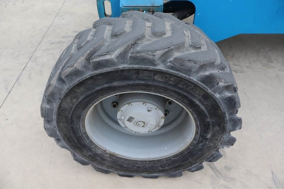 Telescopic boom Genie S105: picture 14