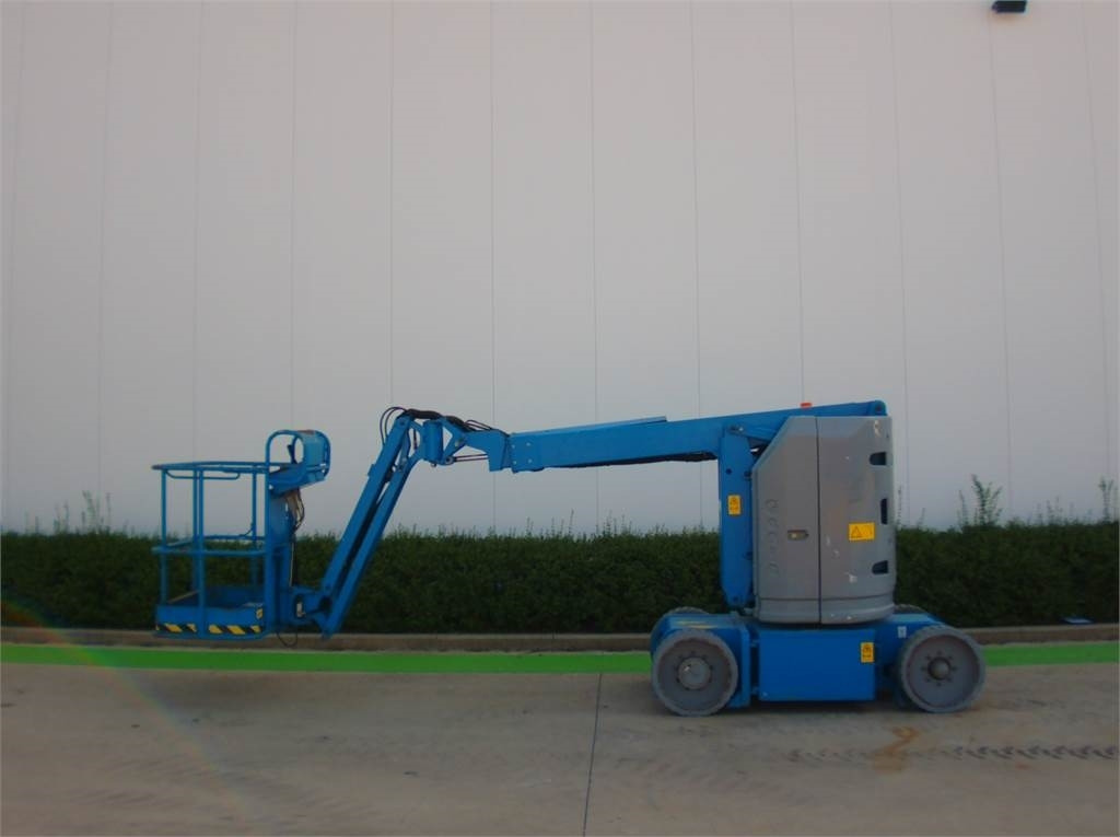 Genie Z30-20NRJ - Articulated boom: picture 1 Genie Z30-20NRJ - Articulated boom: picture 1