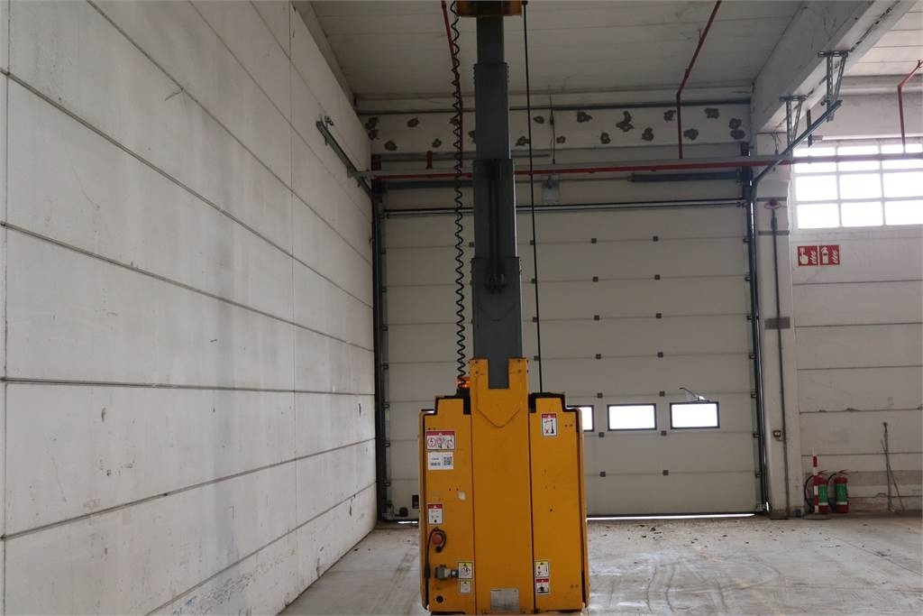 Vertical mast lift Haulotte STAR 10: picture 8