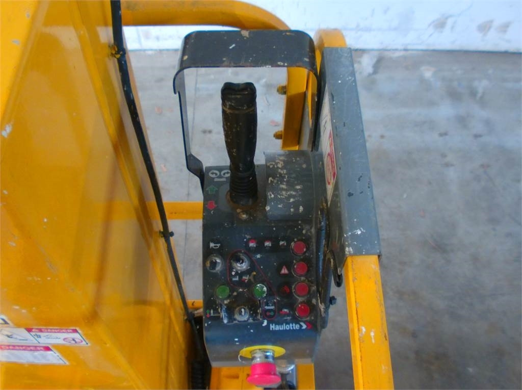 Vertical mast lift Haulotte STAR8S: picture 9