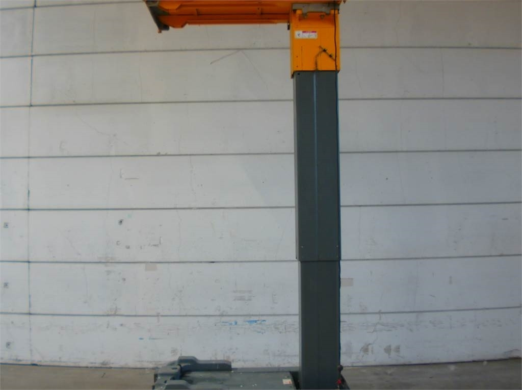 Vertical mast lift Haulotte STAR8S: picture 8