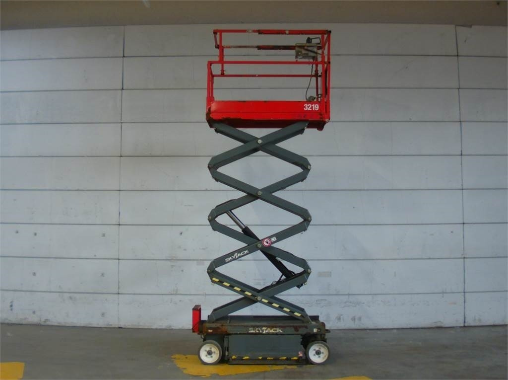 SkyJack SJ3219 - Scissor lift: picture 4 SkyJack SJ3219 - Scissor lift: picture 4