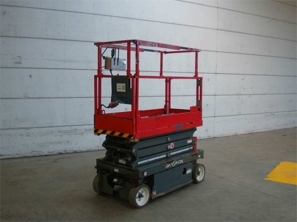 SkyJack SJ3219 - Scissor lift: picture 4 SkyJack SJ3219 - Scissor lift: picture 4