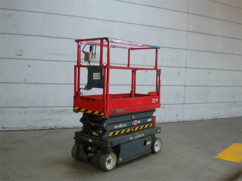 SkyJack SJ3219 - Scissor lift: picture 4 SkyJack SJ3219 - Scissor lift: picture 4