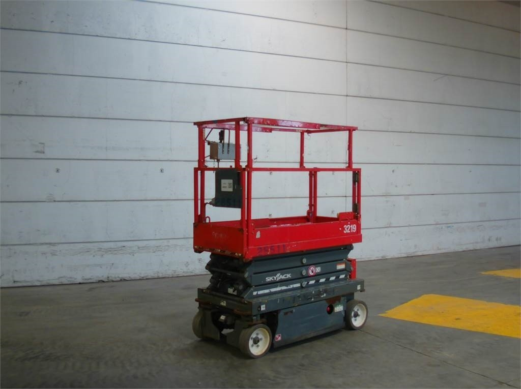 SkyJack SJ3219 - Scissor lift: picture 4 SkyJack SJ3219 - Scissor lift: picture 4