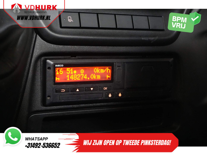 Flatbed van Iveco Daily 35C15 3.0 (450x210) Open Laadbak/ 3.5t Trekverm./ Dubbel Lucht/ Tachograaf/ Gev.stoel/ Climate/ Cruise/ Trekhaak/ Pick Up: picture 17