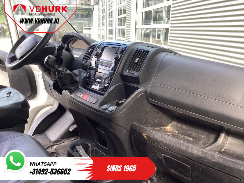 Peugeot Boxer 2.0 HDI 130 pk L2H2 EXPORT ONLY Gev.Stoel/ Climate/ Navi/ Camera/ Cruise/ Trekhaak - Small van: picture 3 Peugeot Boxer 2.0 HDI 130 pk L2H2 EXPORT ONLY Gev.Stoel/ Climate/ Navi/ Camera/ Cruise/ Trekhaak - Small van: picture 3