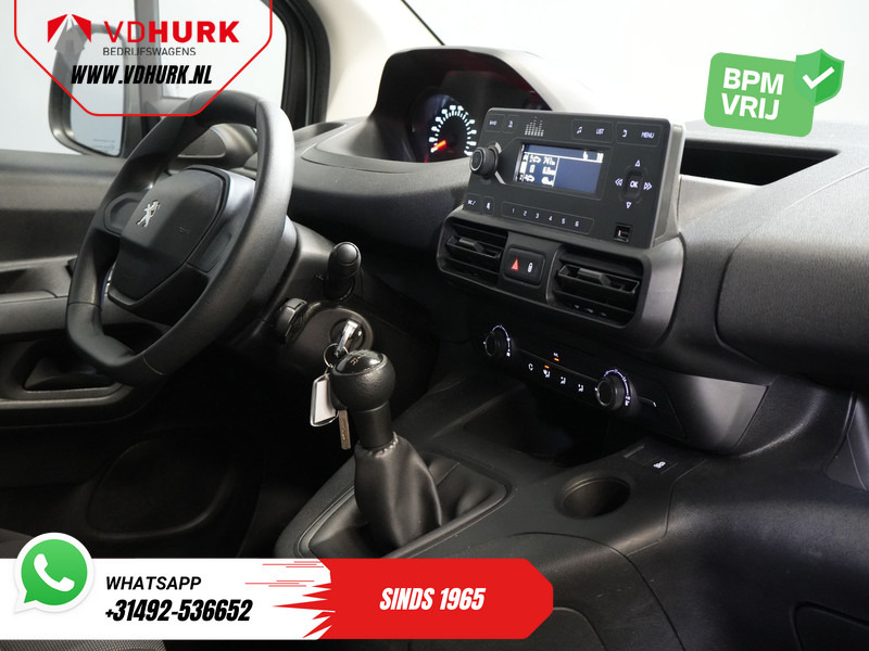 Peugeot Partner 1.6 HDI 75 pk EXPORT ONLY Rijdt Prima/ Volledig Onderhouden/ Airco/ - Small van: picture 3 Peugeot Partner 1.6 HDI 75 pk EXPORT ONLY Rijdt Prima/ Volledig Onderhouden/ Airco/ - Small van: picture 3