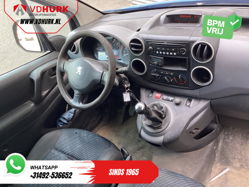 Peugeot Partner 1.6 HDI 90 pk EXPORT ONLY NL Auto/ 3 Pers./ Airco/ Trekhaak - Small van: picture 3 Peugeot Partner 1.6 HDI 90 pk EXPORT ONLY NL Auto/ 3 Pers./ Airco/ Trekhaak - Small van: picture 3