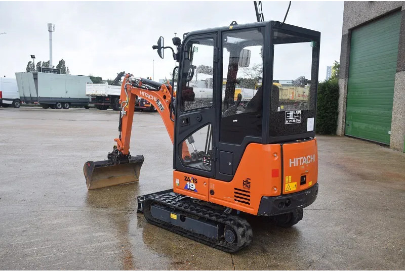 Hitachi ZX19.6 CR - Mini excavator: picture 3 Hitachi ZX19.6 CR - Mini excavator: picture 3