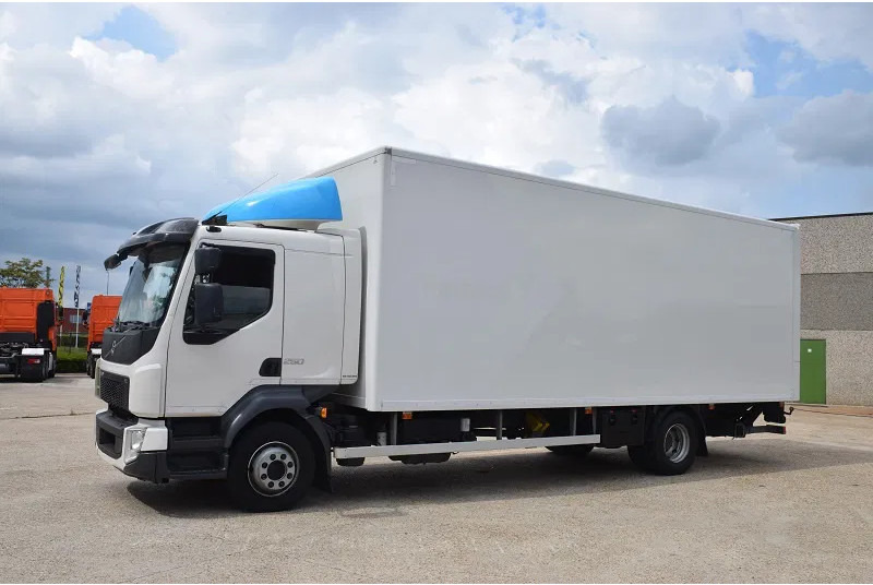Volvo FL 250 - Box truck: picture 3 Volvo FL 250 - Box truck: picture 3