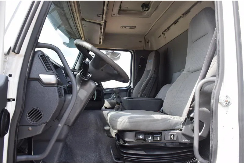 Tipper Volvo FM 340: picture 10