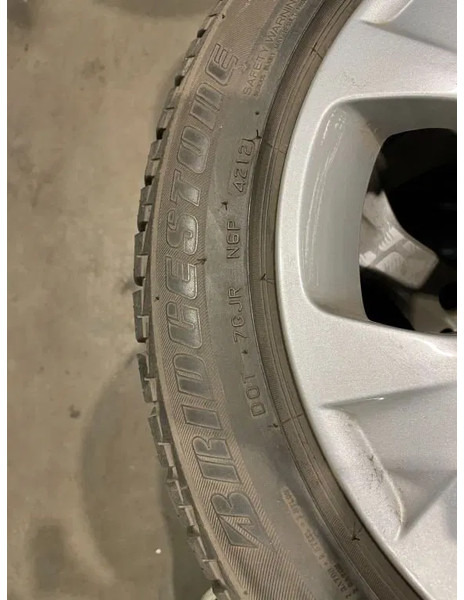 BMW *BMW velgen met Brigdestone banden *225/50 R17 - Wheels and tires for Car: picture 3 BMW *BMW velgen met Brigdestone banden *225/50 R17 - Wheels and tires for Car: picture 3