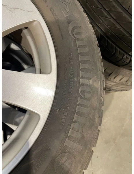 Continental Mercedes velgen met Continental banden 235/60 R17 102H M+S - Wheels and tires for Car: picture 2 Continental Mercedes velgen met Continental banden 235/60 R17 102H M+S - Wheels and tires for Car: picture 2