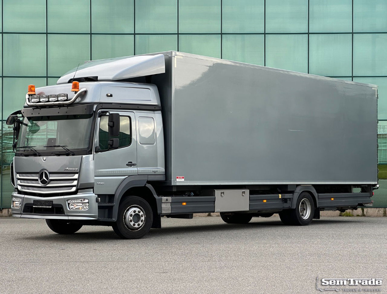 Mercedes-Benz Atego 1221 Euro 6 Isolated BOX + Heater Side Door Tail Lift 336.00 - Box truck: picture 1 Mercedes-Benz Atego 1221 Euro 6 Isolated BOX + Heater Side Door Tail Lift 336.00 - Box truck: picture 1