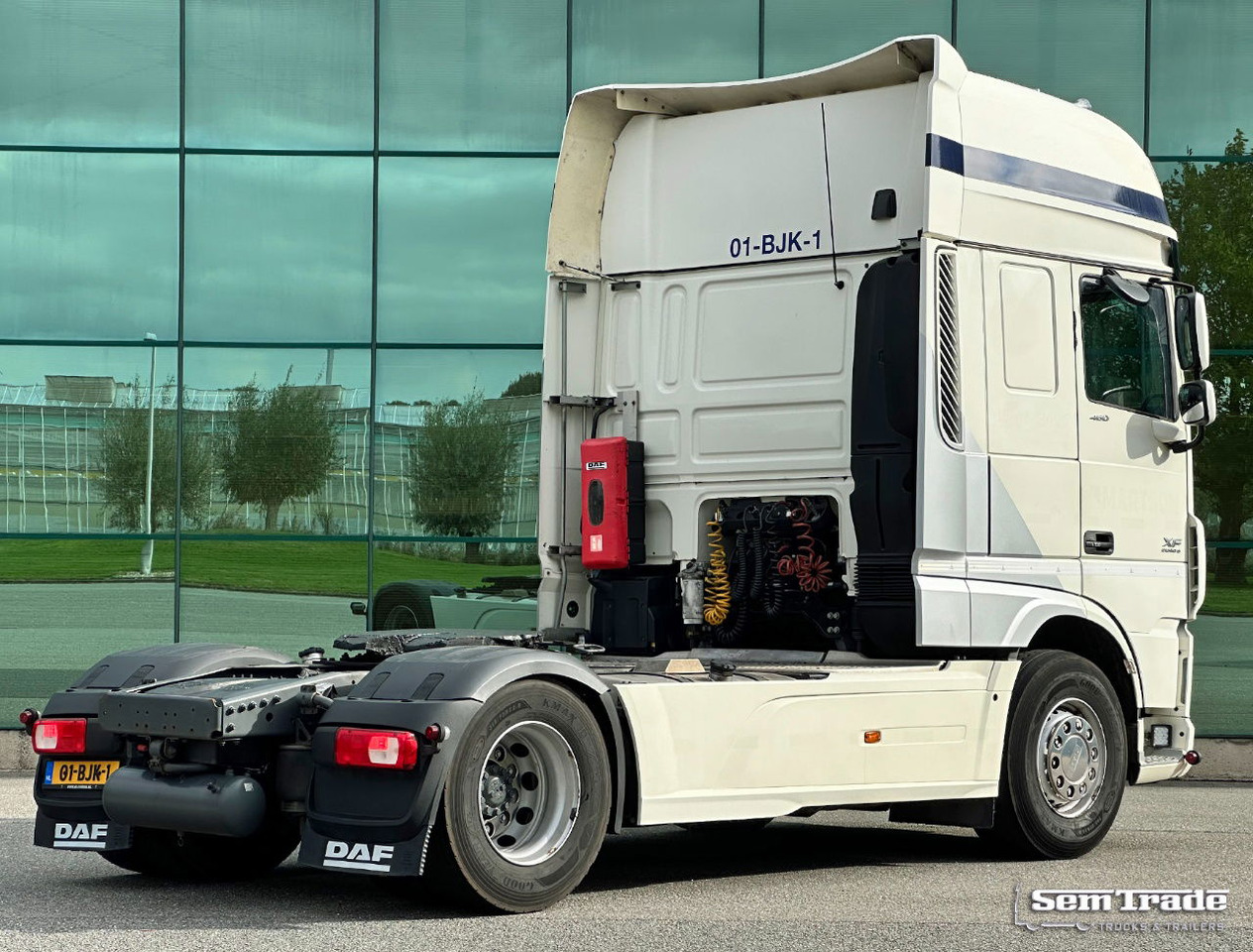 DAF XF 460 Euro 6 FT SSC 852.000 KM 2X Tanks TOP Condition Holland-Truck - Tractor unit: picture 4 DAF XF 460 Euro 6 FT SSC 852.000 KM 2X Tanks TOP Condition Holland-Truck - Tractor unit: picture 4