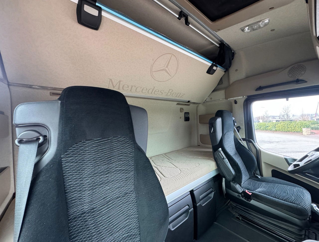 Tractor unit Mercedes-Benz Actros 1945 382.000 KM PTO + Hydraulics TOP Condition: picture 11