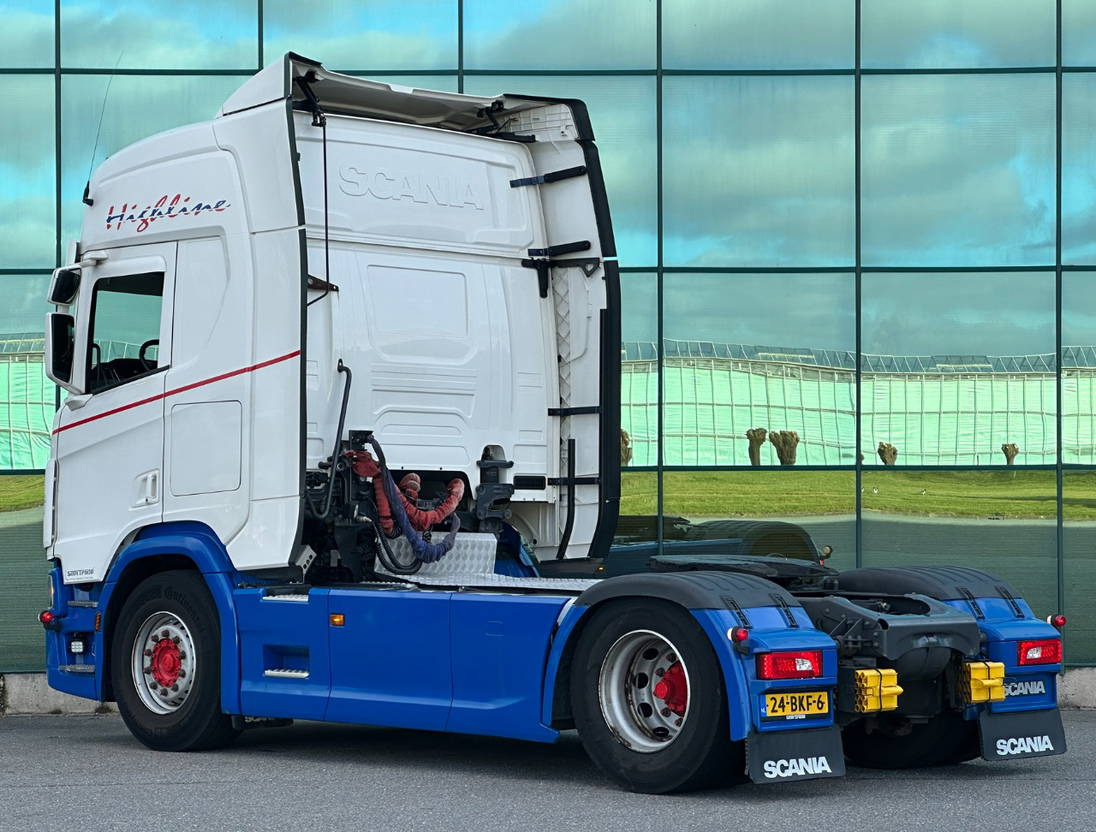 Scania R450 Highline Euro 6 Full AIR Reatarder 2X Tanks Holland-Truck - Tractor unit: picture 3 Scania R450 Highline Euro 6 Full AIR Reatarder 2X Tanks Holland-Truck - Tractor unit: picture 3