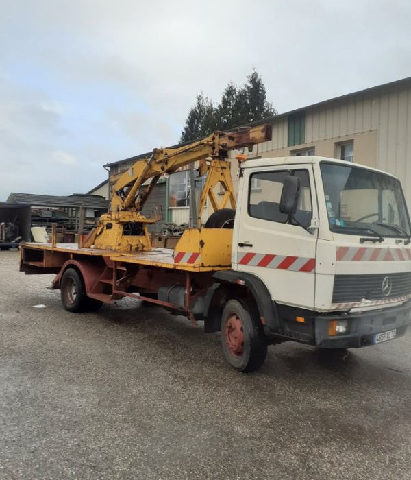 Camion tarieres Plantation Poteaux France Telecom - Dropside/ Flatbed truck, Crane truck: picture 2 Camion tarieres Plantation Poteaux France Telecom - Dropside/ Flatbed truck, Crane truck: picture 2