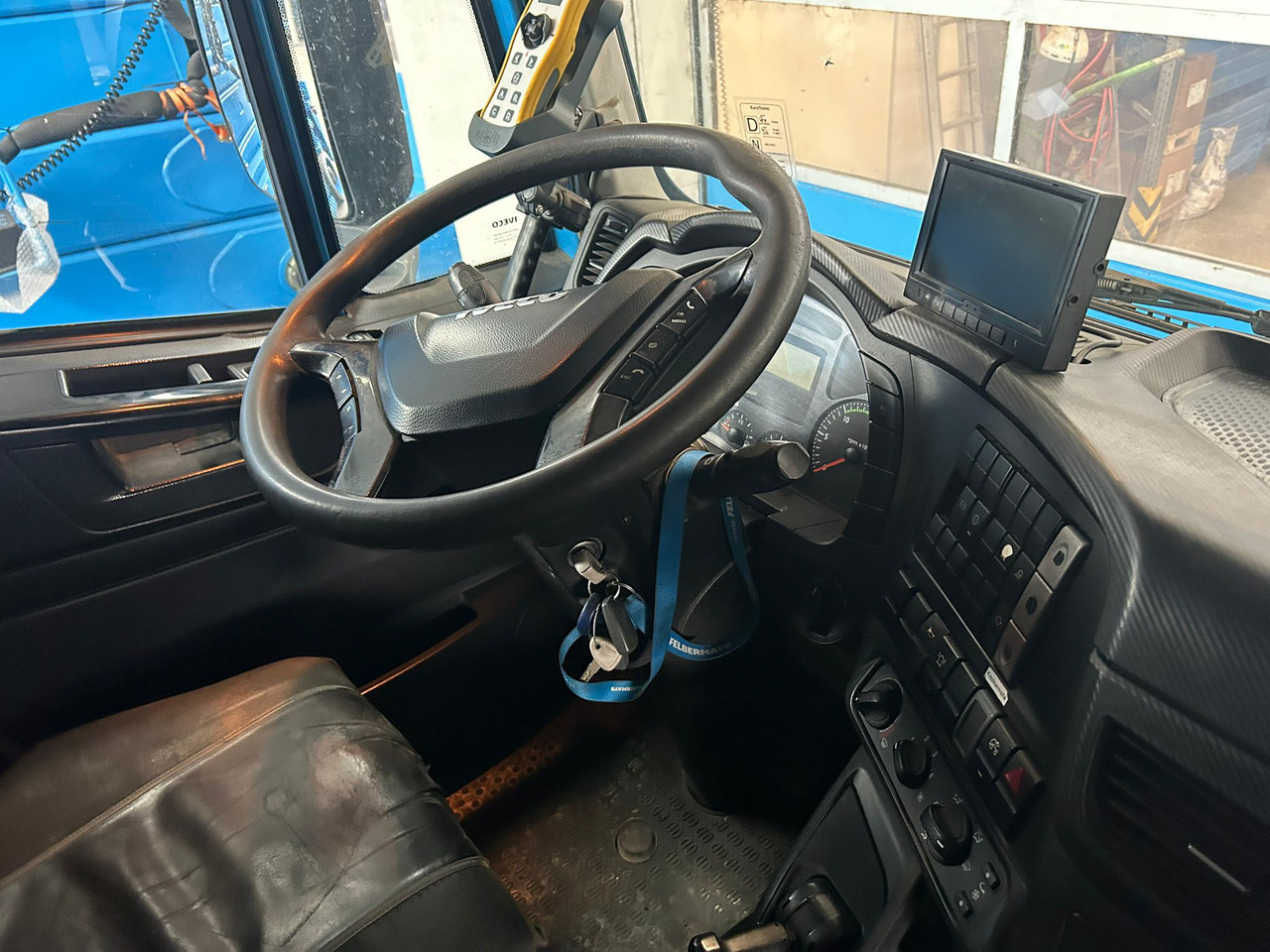 Dumper Iveco Trakker 450: picture 10