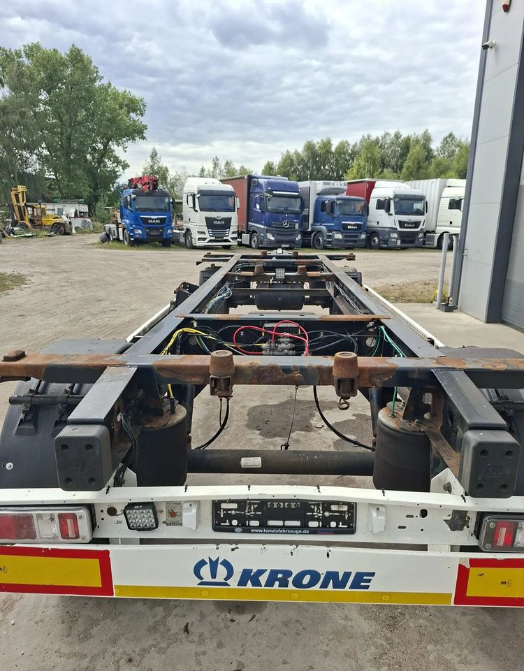 Container transporter/ Swap body trailer Krone BDF przyczepa: picture 6
