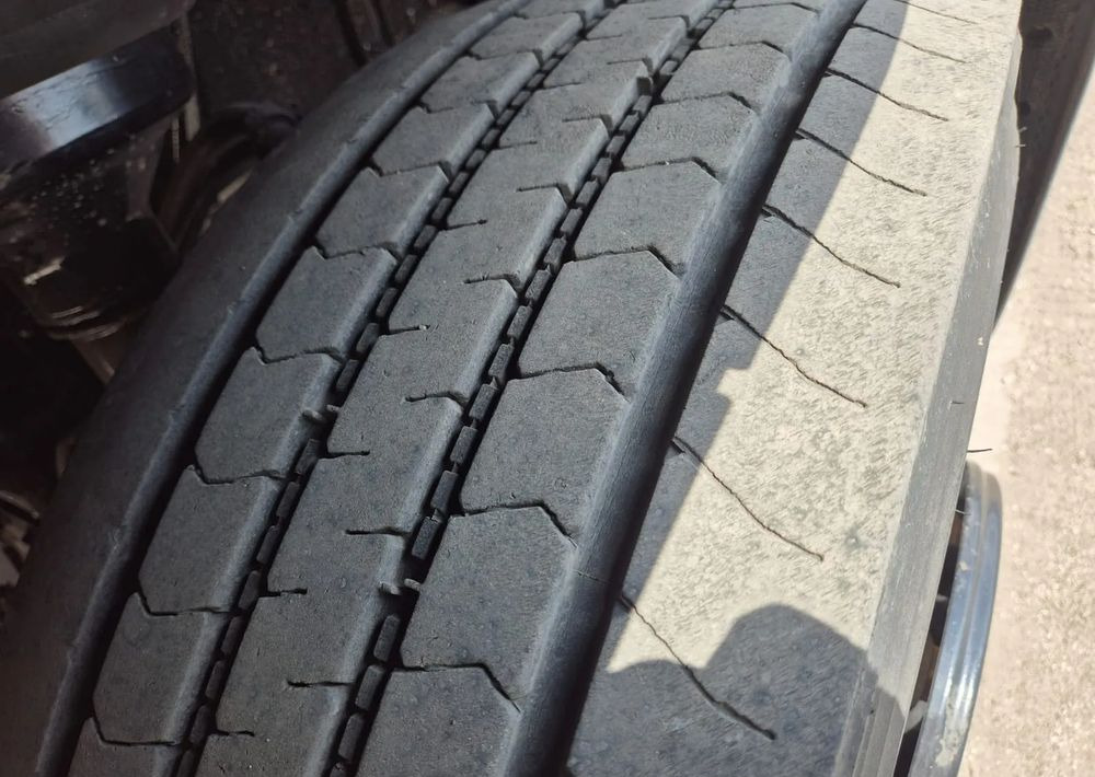 MAN TGS 26.400 Euro 5 Hakówka Agregat Thermo King MD300 - Refrigerator truck: picture 4 MAN TGS 26.400 Euro 5 Hakówka Agregat Thermo King MD300 - Refrigerator truck: picture 4