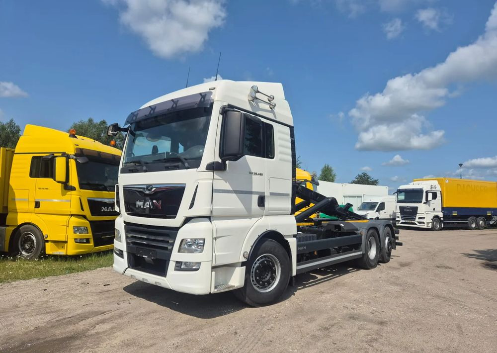 MAN TGX 26-460 Hakowiec oś skrętna - Hook lift truck: picture 4 MAN TGX 26-460 Hakowiec oś skrętna - Hook lift truck: picture 4
