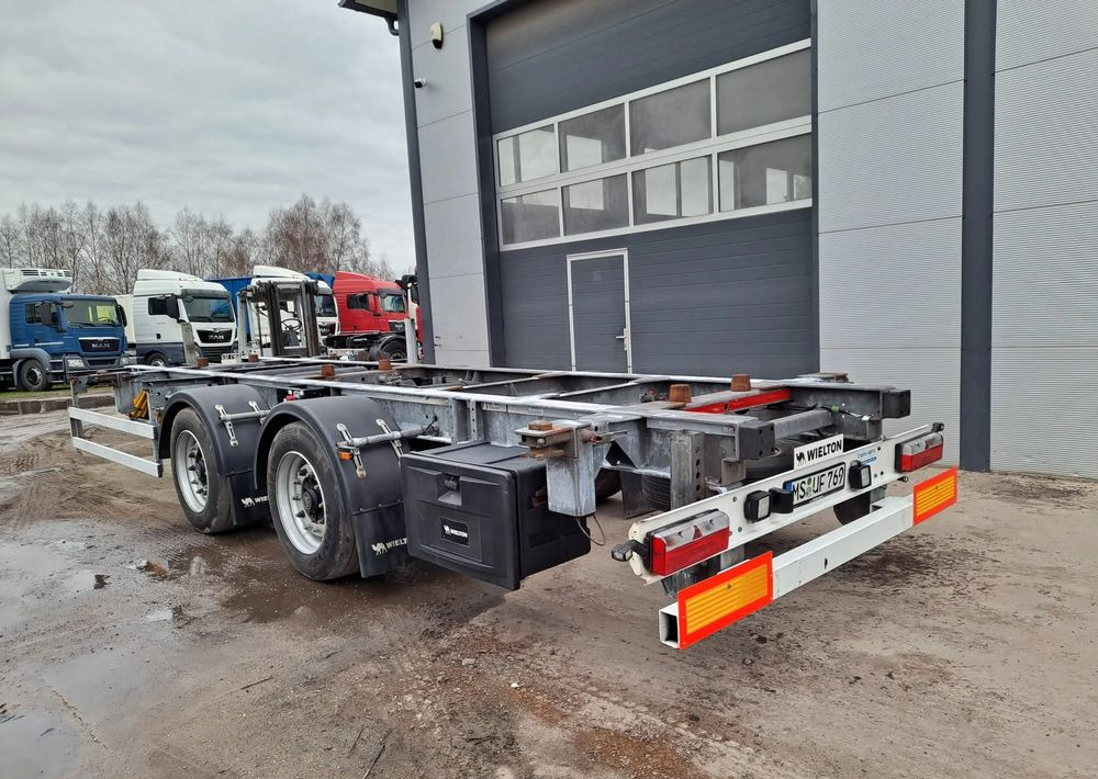 Wielton Przyczepa tandem - Container transporter/ Swap body trailer: picture 1 Wielton Przyczepa tandem - Container transporter/ Swap body trailer: picture 1