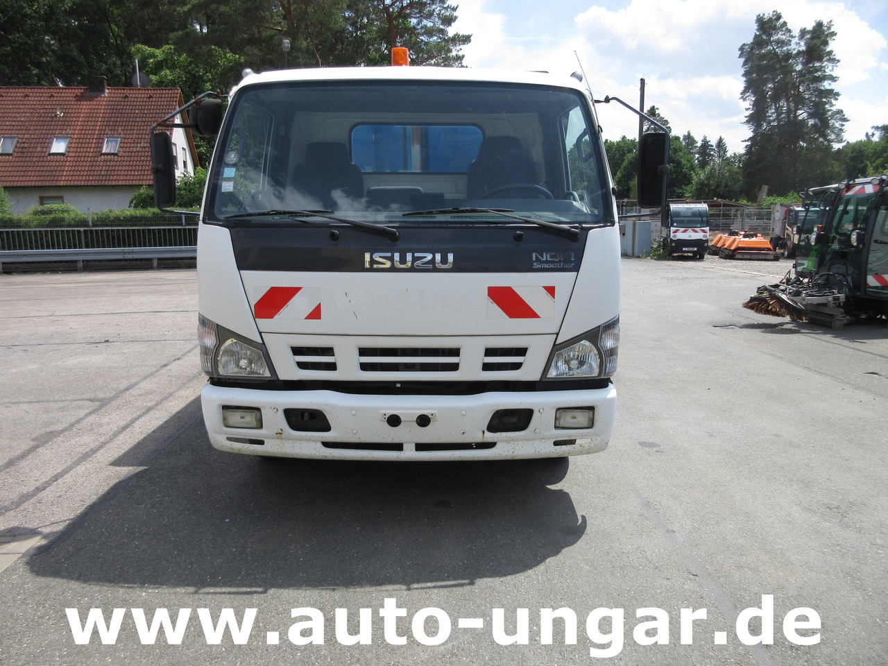 ISUZU NQR Smoother Q75 Y07 Müllwagen 8m³ TECNO 7.500kg Kipper Presse Lifter - Garbage truck: picture 2 ISUZU NQR Smoother Q75 Y07 Müllwagen 8m³ TECNO 7.500kg Kipper Presse Lifter - Garbage truck: picture 2