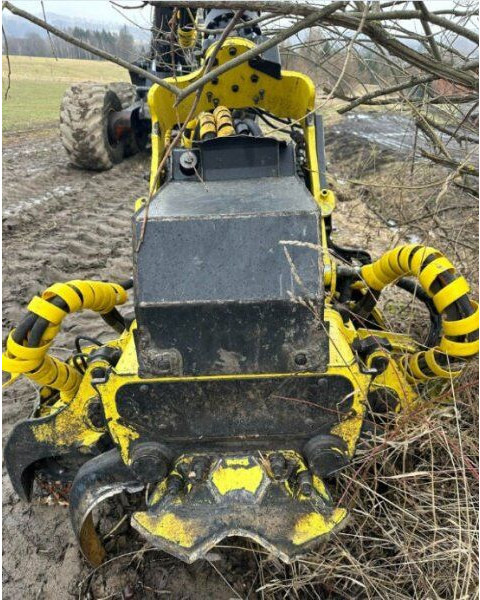 John Deere 1470E 6W +(2016) H415 - Forestry harvester: picture 4 John Deere 1470E 6W +(2016) H415 - Forestry harvester: picture 4