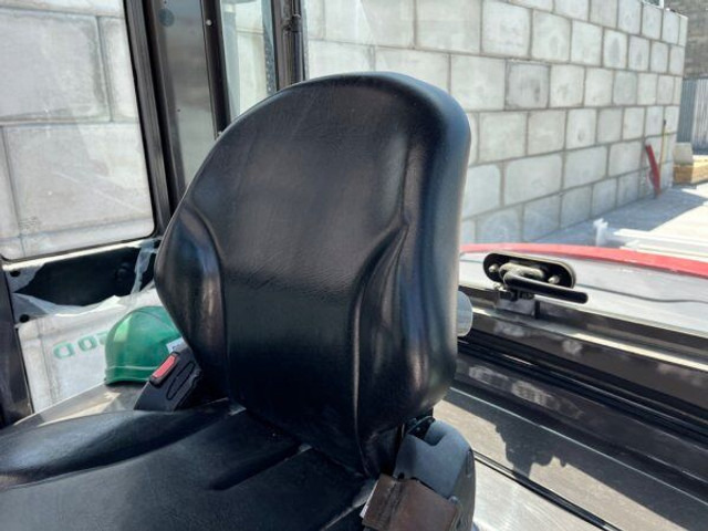 Diesel forklift Manitou MI 60D: picture 8