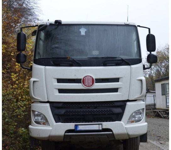 Tatra 4x4 hydr. T158 Phoenix (8P6R23) / DAF - Tractor unit: picture 2 Tatra 4x4 hydr. T158 Phoenix (8P6R23) / DAF - Tractor unit: picture 2