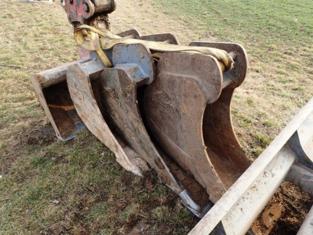Mini excavator Volvo ECR 88 D: picture 8