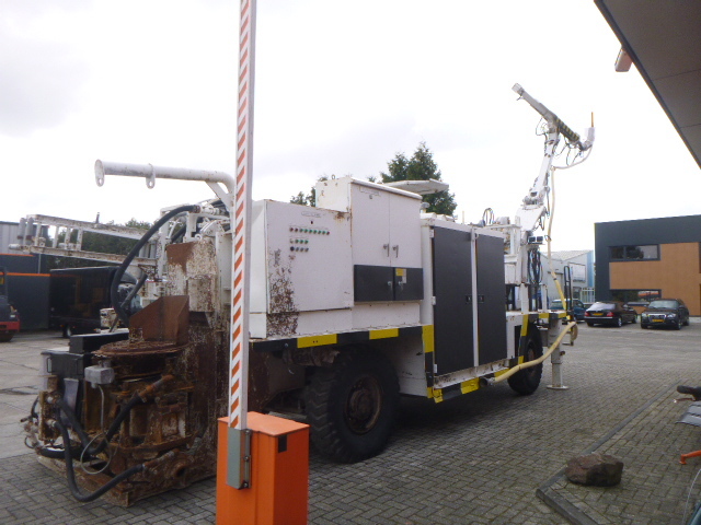 FUJI BUSSAN B-SFW1C-6S DRY / WET SHOTCRETE & GUNITE MACHINE - Tunneling equipment: picture 2 FUJI BUSSAN B-SFW1C-6S DRY / WET SHOTCRETE & GUNITE MACHINE - Tunneling equipment: picture 2