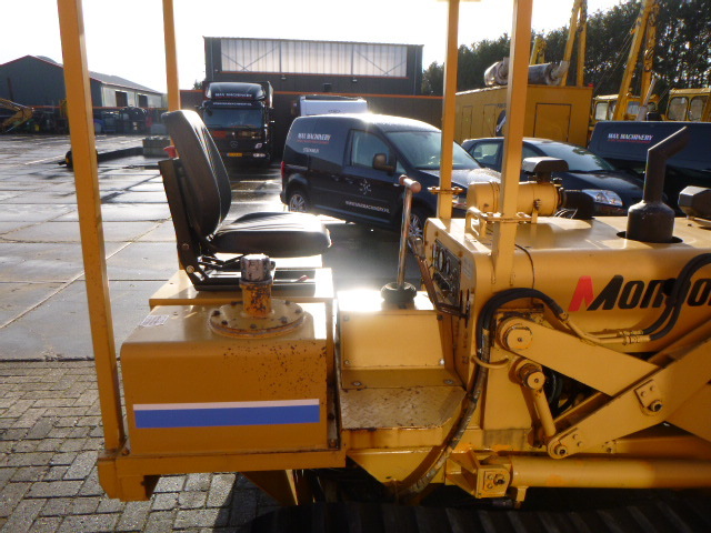 Crawler loader MOROOKA MS-45: picture 8