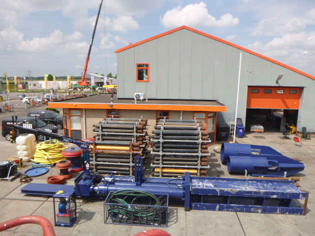 PIPELINE PULLING UNIT PIPE RAMMING PULLING UNIT PIPE RAMMING - Directional boring machine: picture 1 PIPELINE PULLING UNIT PIPE RAMMING PULLING UNIT PIPE RAMMING - Directional boring machine: picture 1