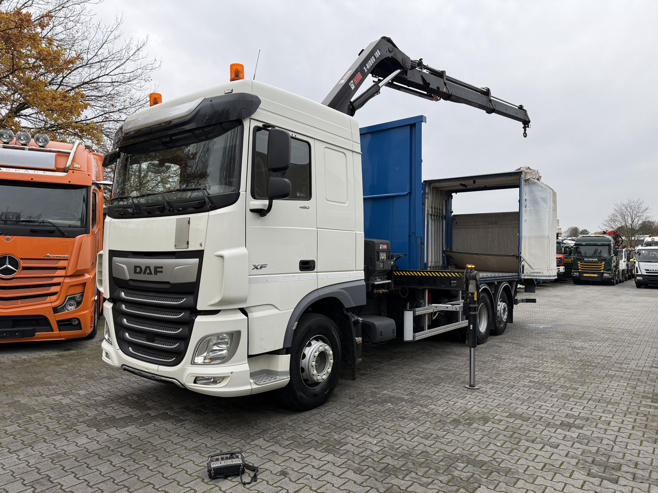 Dropside/ Flatbed truck, Crane truck Daf XF480 6X2*4 Kran Hiab X-HiDuo 188: picture 9